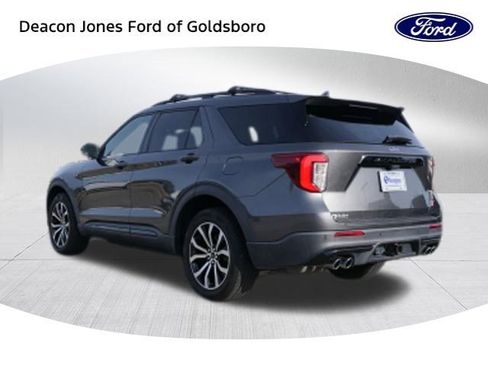 Used 2020 Ford Explorer ST w/ Premium Technology Package image 5