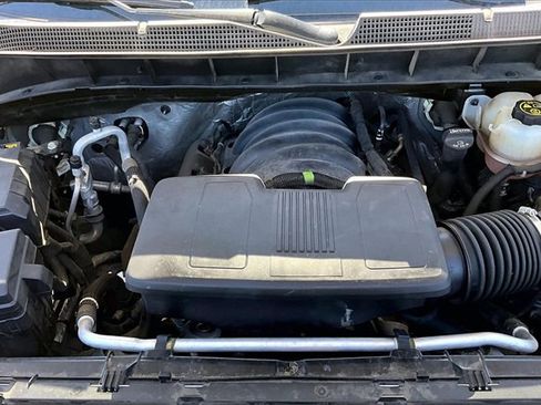 Used 2020 Chevrolet Silverado 1500 Custom w/ Custom Value Package image 32