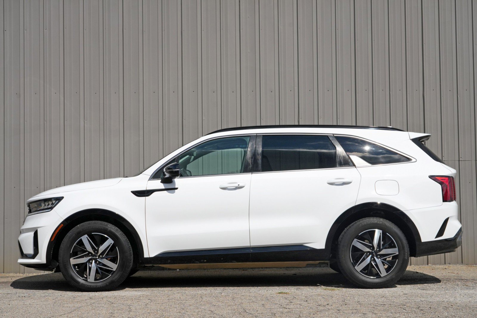 Used 2022 Kia Sorento EX w/ Panoramic Sunroof Package FWD image 8