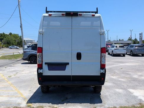 Used 2022 RAM ProMaster 2500 w/ Interior LED Lighting Group FWD image 5