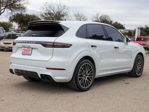Used 2020 Porsche Cayenne Turbo w/ Assistance Package image 4