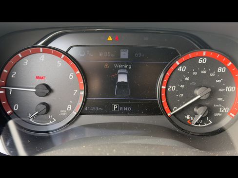 Used 2022 Nissan Frontier Pro-X w/ Technology Package RWD image 9