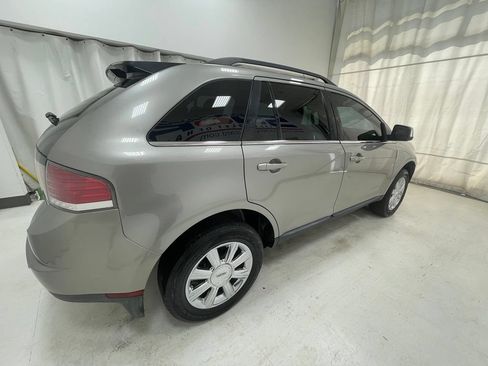 Used 2008 Lincoln MKX 2WD image 5