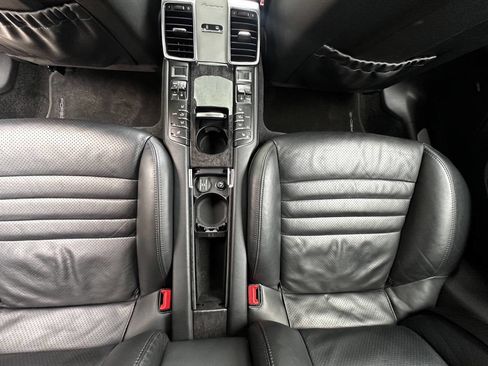 Used 2012 Porsche Panamera Turbo S image 9