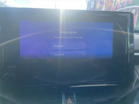 Certified 2024 Toyota Corolla Cross L image 19