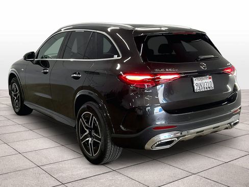 Used 2025 Mercedes-Benz GLC 350e 4MATIC image 14