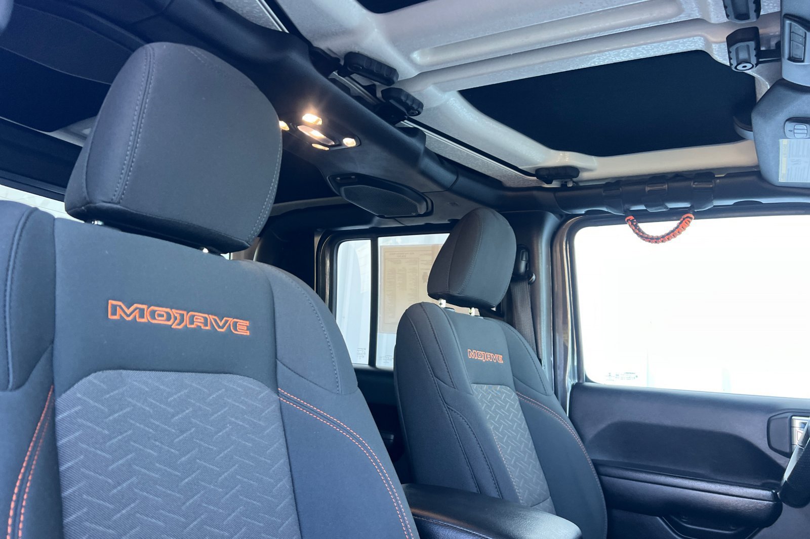 Used 2021 Jeep Gladiator Mojave AWD/4WD image 13