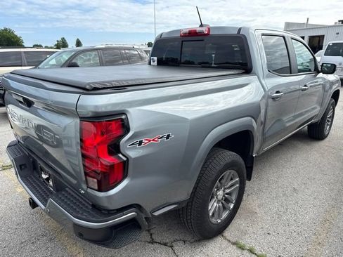 Used 2023 Chevrolet Colorado LT w/ LT Convenience Package II AWD/4WD image 5