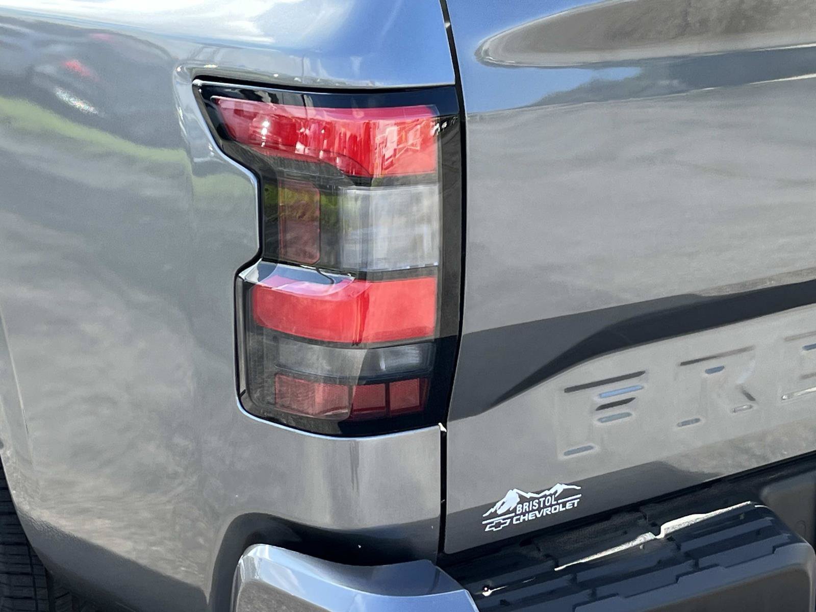 Used 2025 Nissan Frontier SV RWD image 7