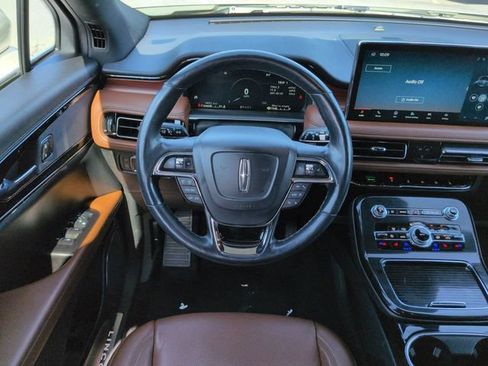 Used 2023 Lincoln Nautilus Reserve FWD image 16