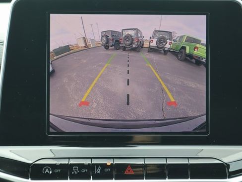 New 2026 Jeep Compass Latitude image 11