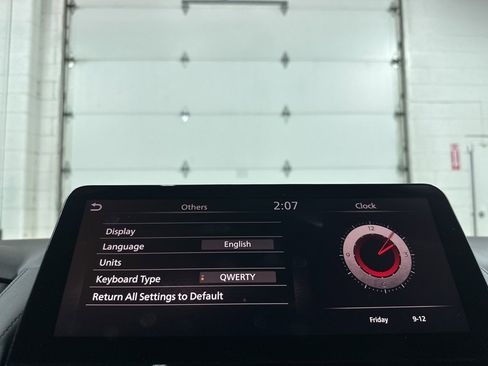 Used 2022 Nissan Armada SL w/ Captain's Chairs Package image 29