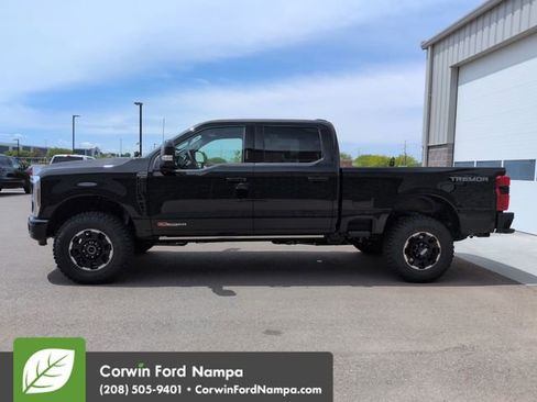 New 2026 Ford F250 Platinum w/ Tremor Off-Road Package AWD/4WD image 6