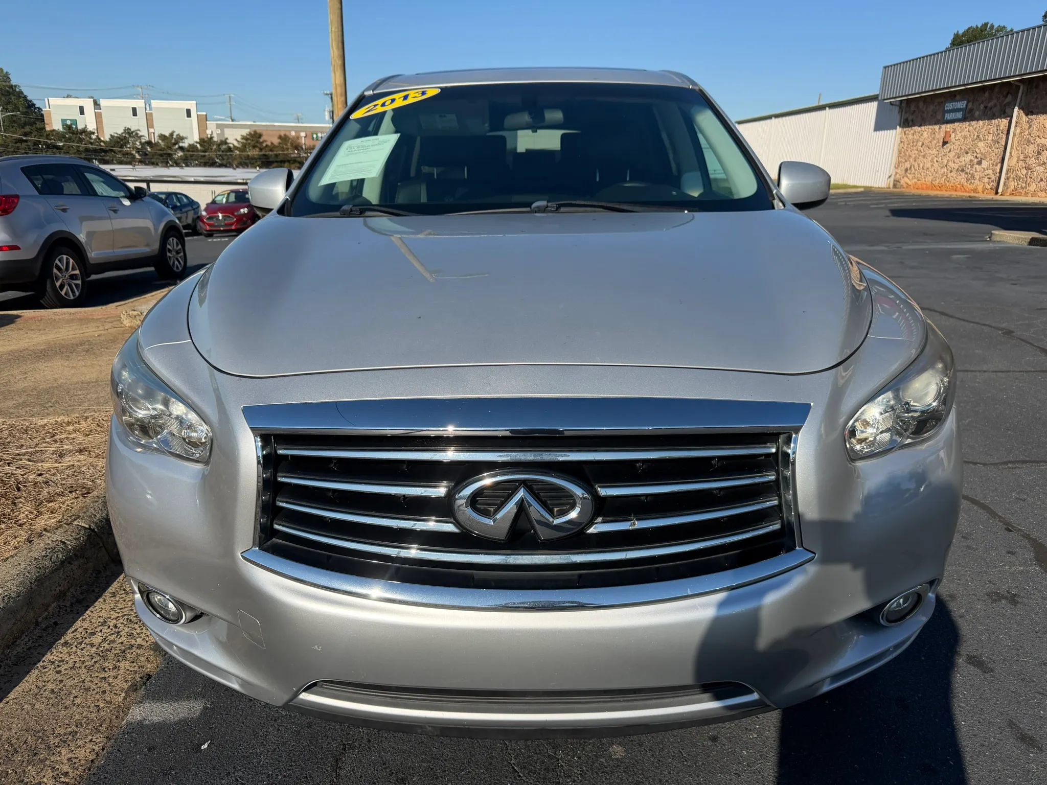 Used 2013 INFINITI JX35 FWD w/ Cargo Pkg image 2