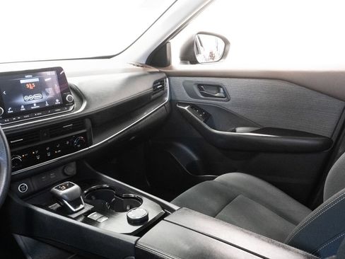 Used 2023 Nissan Rogue S AWD/4WD image 13