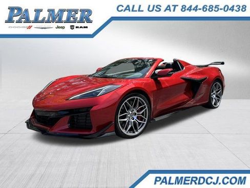 Used 2024 Chevrolet Corvette Z06 w/ Z07 Performance Package RWD image 1