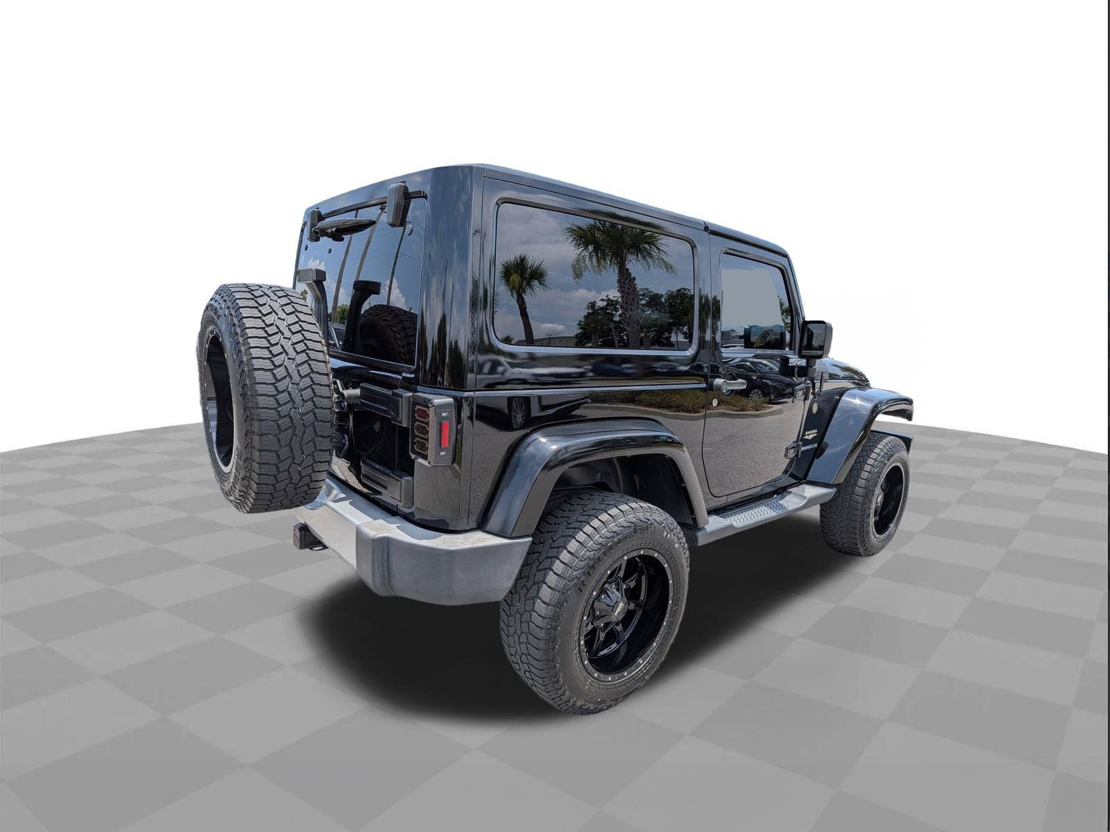 Used 2015 Jeep Wrangler Sahara w/ Connectivity Group AWD/4WD image 4