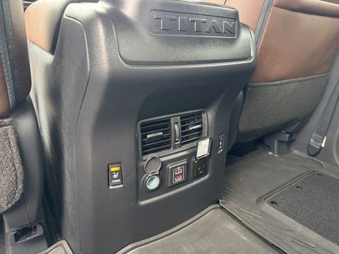 Used 2024 Nissan Titan Platinum Reserve w/ Moonroof Package image 18