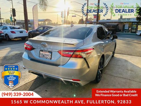 Used 2018 Toyota Camry SE FWD image 7