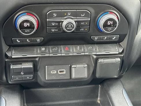 Certified 2022 Chevrolet Silverado 2500 LTZ w/ LTZ Convenience Package AWD/4WD image 30