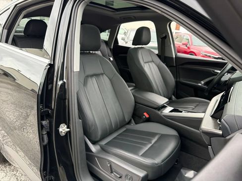 Used 2025 Audi Q5 Premium w/ Convenience Package AWD/4WD image 16