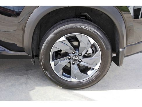 Certified 2026 Nissan Rogue SV FWD image 31