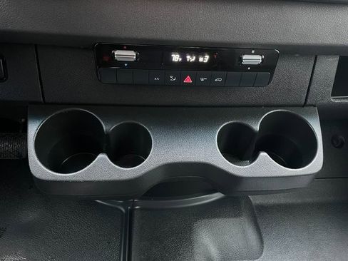 Used 2023 Mercedes-Benz Sprinter 144 Cargo image 23