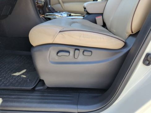 Used 2019 Nissan Armada SL w/ Premium Package image 12