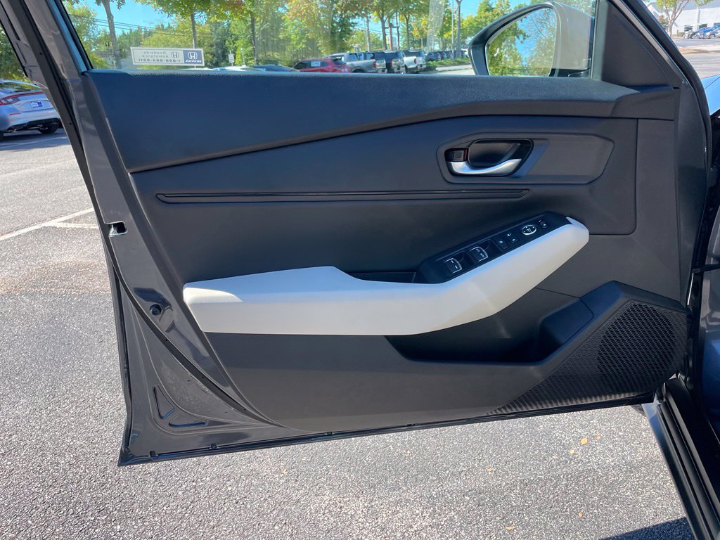 Used 2024 Honda Accord EX image 23