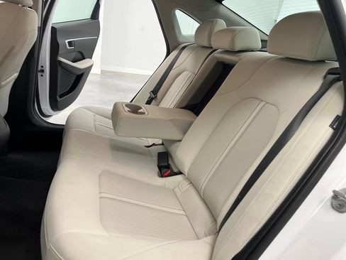 Used 2025 Hyundai Sonata SEL FWD image 13