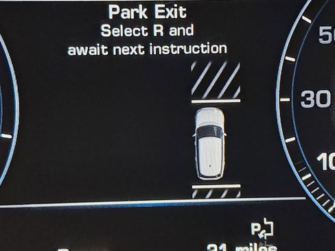 Used 2015 Land Rover Range Rover Long Wheelbase Autobiography image 17