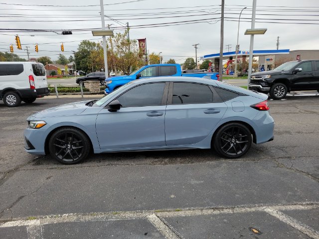 Used 2023 Honda Civic Sport image 5