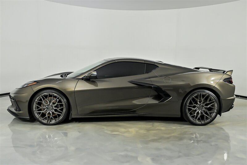 Used 2021 Chevrolet Corvette Stingray Preferred Cpe w/ Z51 Performance Package RWD image 6