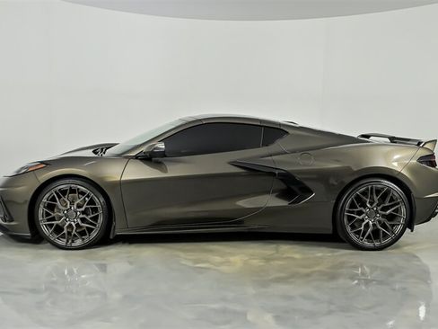 Used 2021 Chevrolet Corvette Stingray Preferred Cpe w/ Z51 Performance Package RWD image 6