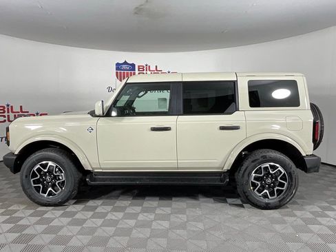 New 2026 Ford Bronco Outer Banks image 6