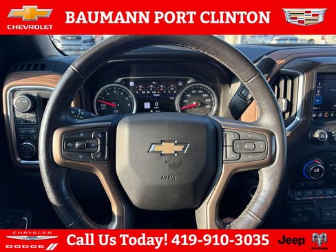 Used 2021 Chevrolet Silverado 1500 High Country w/ Technology Package AWD/4WD image 15