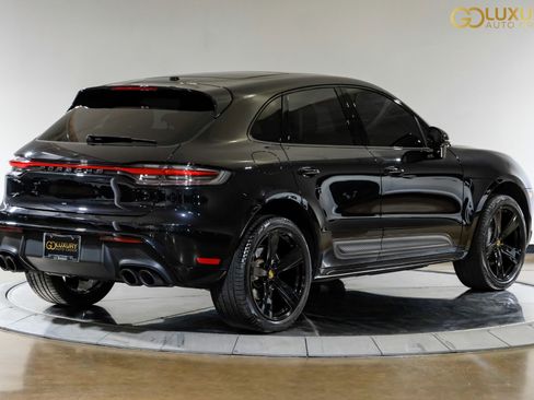 Used 2024 Porsche Macan image 10