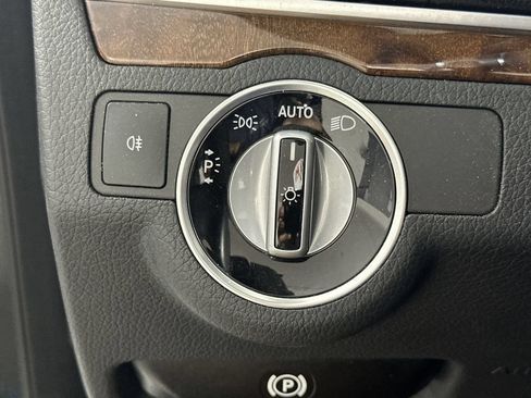 Used 2017 Mercedes-Benz E 400 Cabriolet w/ Premium 2 Package image 22