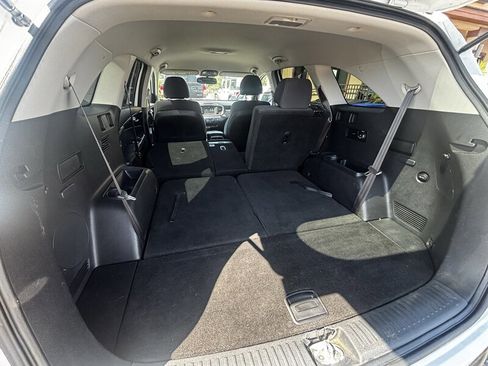 Used 2018 Kia Sorento LX w/ LX V6 Convenience Package image 31