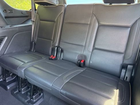 Used 2023 Chevrolet Tahoe Premier AWD/4WD image 25