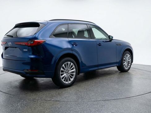Used 2025 MAZDA CX-90 3.3 Turbo w/ Preferred Package AWD/4WD image 9