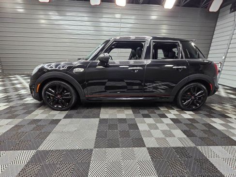 Used 2018 MINI Cooper S FWD image 9