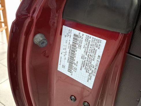 Used 2004 Ford Thunderbird image 25