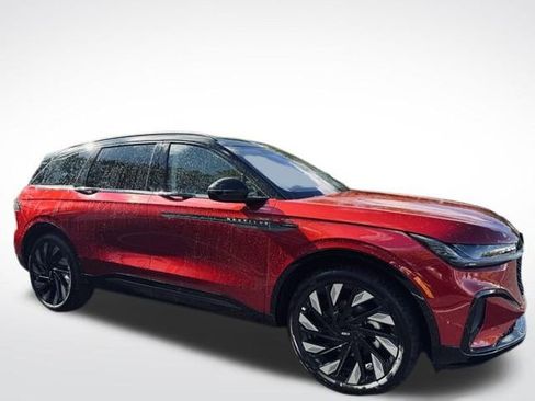 New 2026 Lincoln Nautilus Reserve w/ Jet Appearance Package image 3