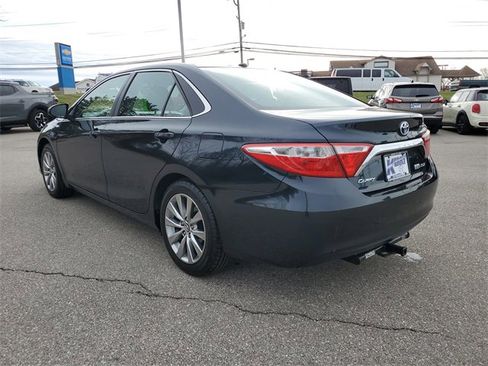 Used 2016 Toyota Camry XLE image 3