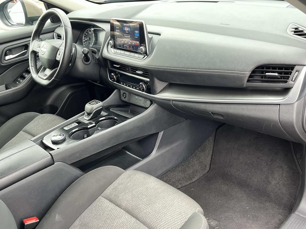 Used 2025 Nissan Rogue SV AWD/4WD image 23