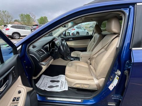 Used 2017 Subaru Outback 2.5i Limited image 21