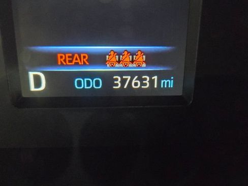 Used 2024 Toyota Tundra SR5 w/ SR5 Convenience Package RWD image 27