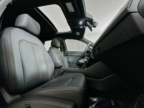 Certified 2024 Audi Q3 2.0T Premium w/ Convenience Package image 26