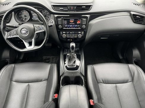 Certified 2022 Nissan Rogue Sport SL w/ Premium Package image 2